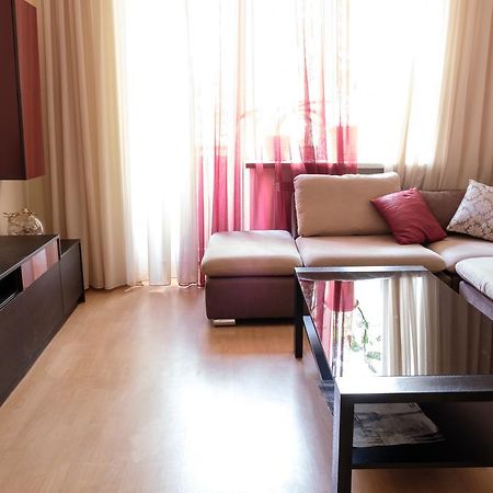 Apartment On Hanrapetutyan Street 耶烈万 外观 照片