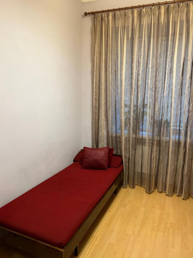 Apartment On Hanrapetutyan Street 耶烈万 外观 照片