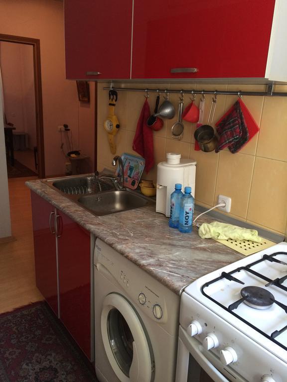 Apartment On Hanrapetutyan Street 耶烈万 外观 照片