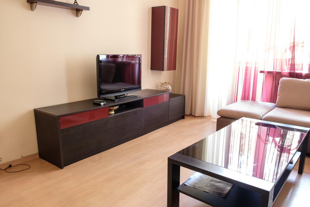 Apartment On Hanrapetutyan Street 耶烈万 外观 照片